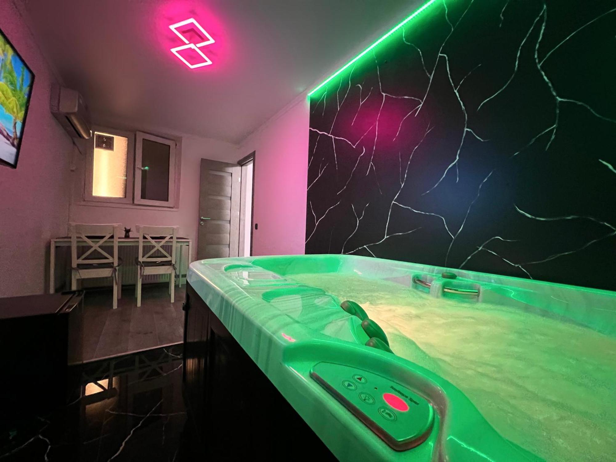 Apartment Luxor - Jacuzzi&cozy *