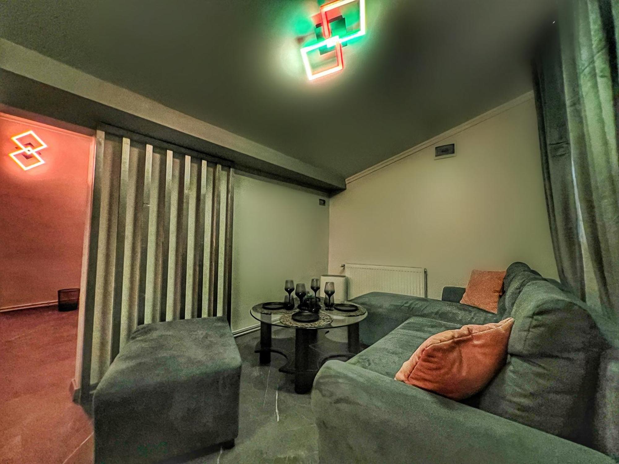 Apartment Luxor - Jacuzzi&cozy